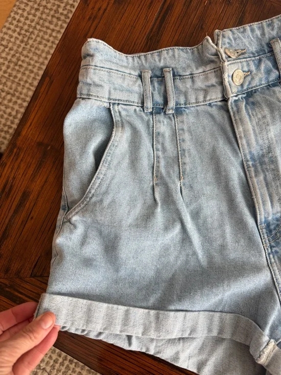 Zara - Picture 2 of 4